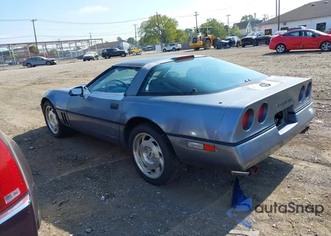1990 Chevrolet Corvette z USA, uszkodzony, nr VIN 1G1YY2388L5111727